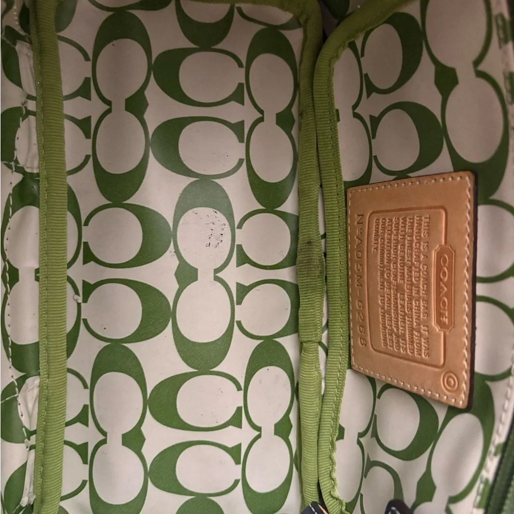 Coach Vintage Y2K Hamptons Mini Tote - Picture 5 of 7